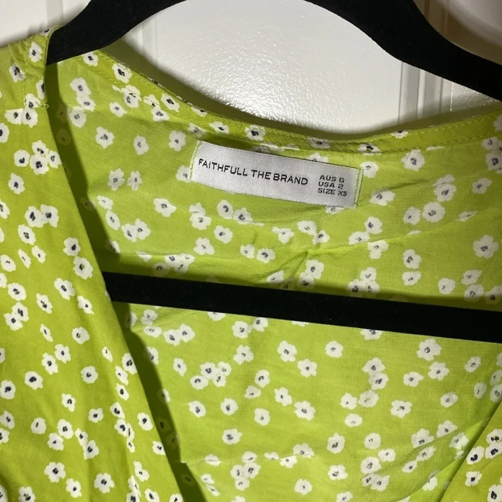 Faithfull the Brand Tianna Top Tiare Floral Print Wrap Tie Top size 2